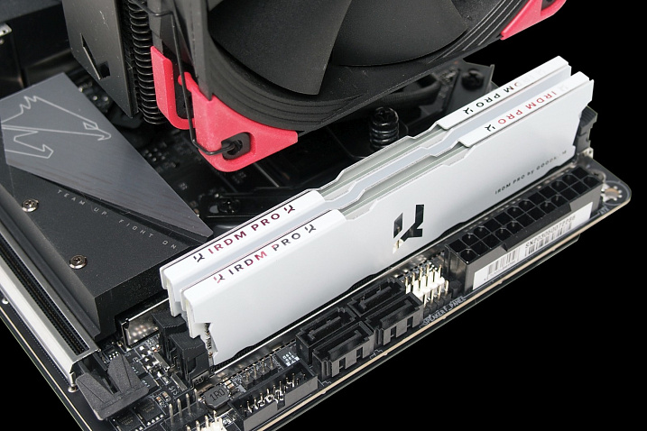 Обзор и тест оперативной памяти Goodram IRDM PRO Hollow White DDR4-4000