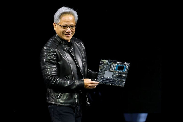 NVIDIA разместила заказы на 300 тысяч ускорителей HGX H20 для Китая