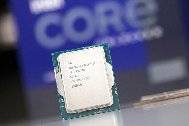 Intel Core i9-14900K совсем немного обходит Core i9-13900K в рендеринге 