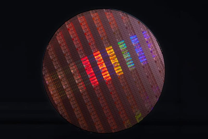 Обновленная дорожная карта Intel рассказывает о новых техпроцессах и технологиях