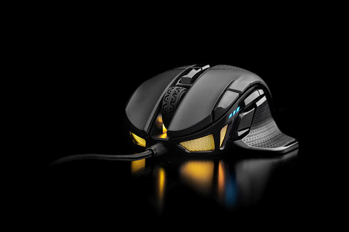 Обзор мыши Corsair Nightsword RGB