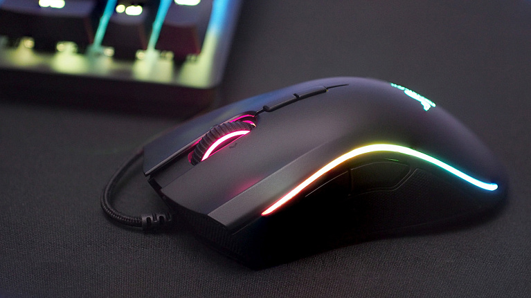 Обзор игровой мышки Razer Mamba Elite и коврика Razer Goliathus Extended Chroma