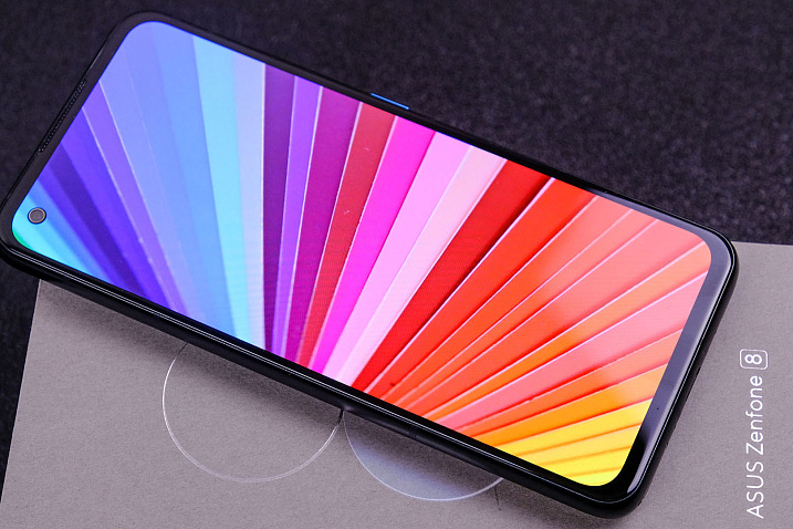 Обзор смартфона ASUS Zenfone 8