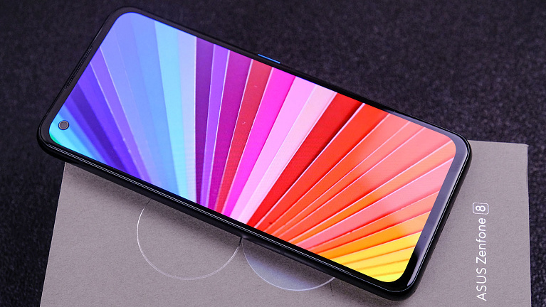 Обзор смартфона ASUS Zenfone 8