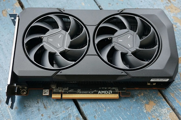 AMD Radeon RX 7600 подешевела до $229