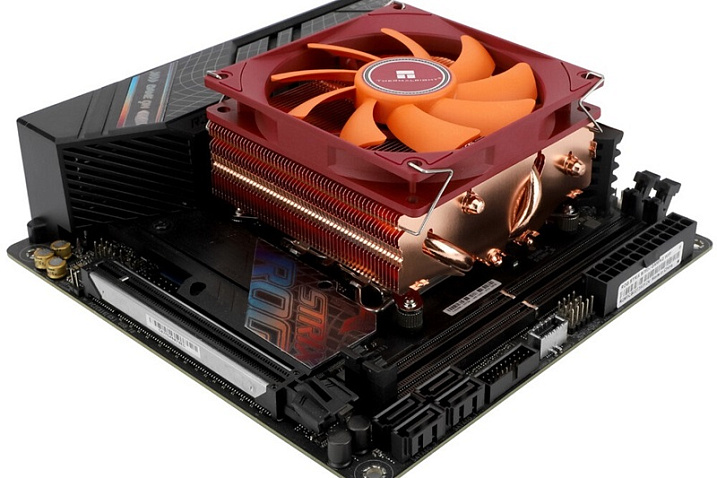 Радиатор кулера Thermalright AXP90-X53 полностью выполнен из меди