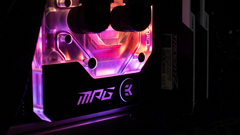 Обзор и тест материнской платы MSI MPG Z490 Carbon EK X