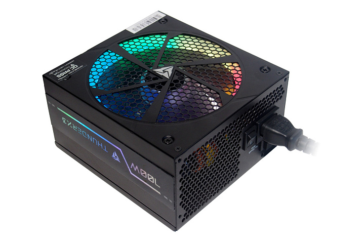 Обзор и тест ThunderX3 Plexus 700. Игровой блок питания?