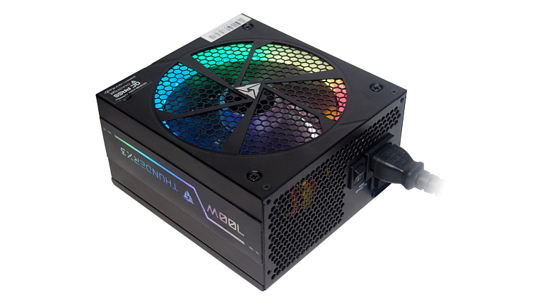 Обзор и тест ThunderX3 Plexus 700. Игровой блок питания?