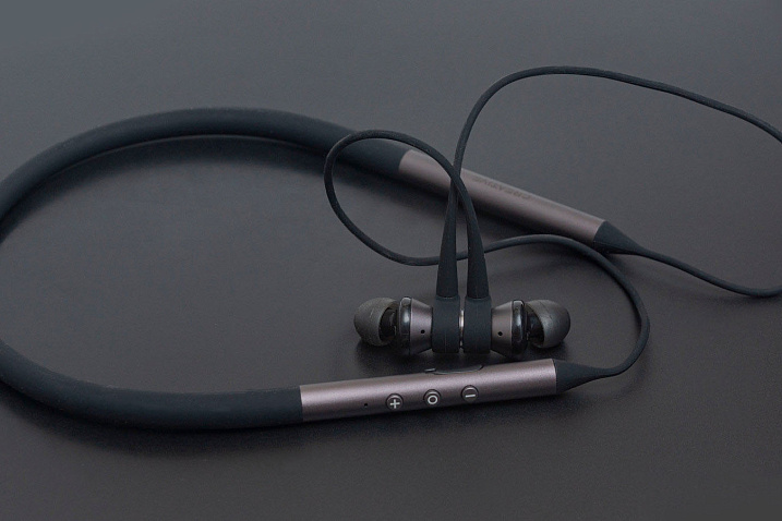 Обзор беспроводной гарнитуры Creative Aurvana Trio Wireless