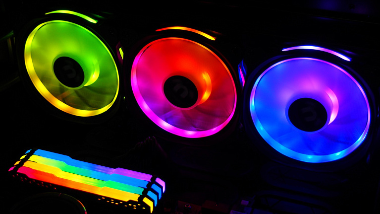 Обзор комплекта вентиляторов Thermaltake Riing Duo 12 RGB Radiator Fan TT Premium Edition