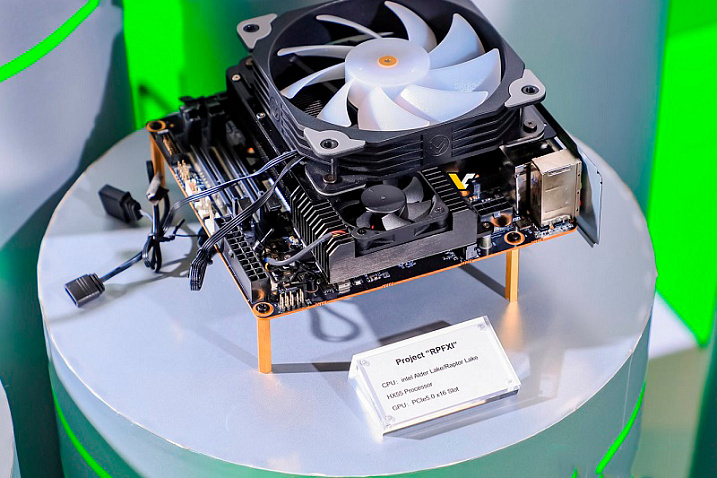 Мини-ПК от Minisforum получит AMD Ryzen 9 7945HX3D и Intel Core i9-13980HX