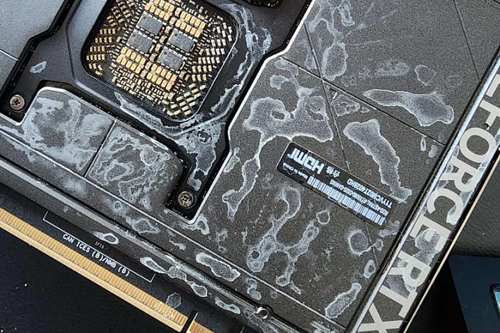 СЖО от NZXT протекла на ASUS RTX 5090. Компания готова выплатить компенсацию, но покупатель отказывается