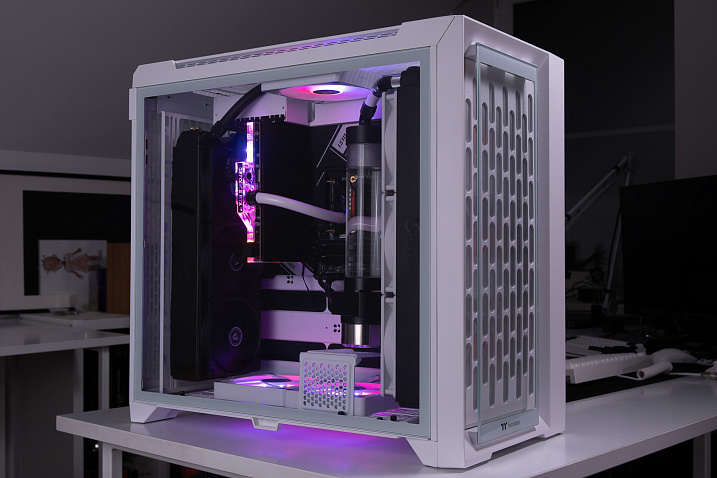 Обзор и тест корпуса Thermaltake CTE C750 TG ARGB Snow