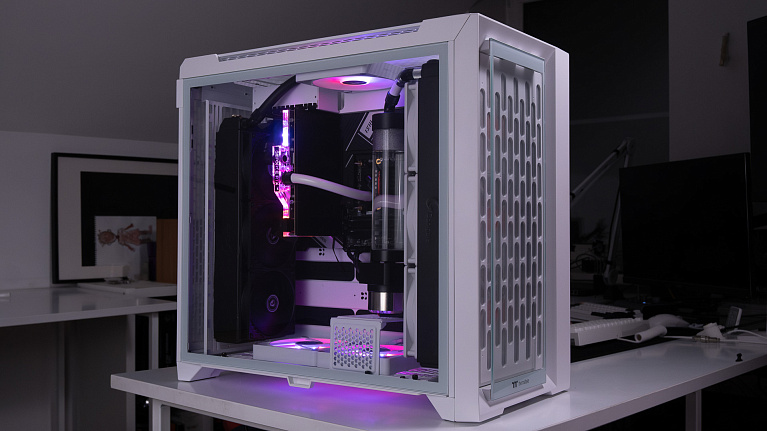 Обзор и тест корпуса Thermaltake CTE C750 TG ARGB Snow