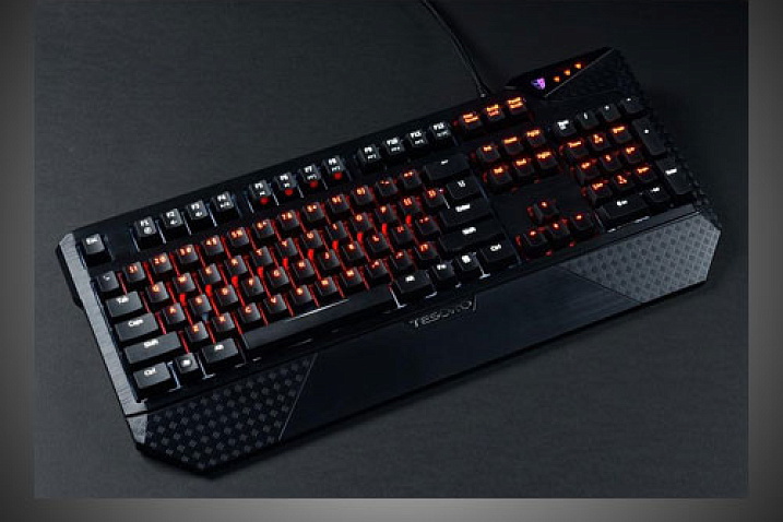Видеообзор механической клавиатуры Tesoro Durandal Ultimate eSPORT Edition