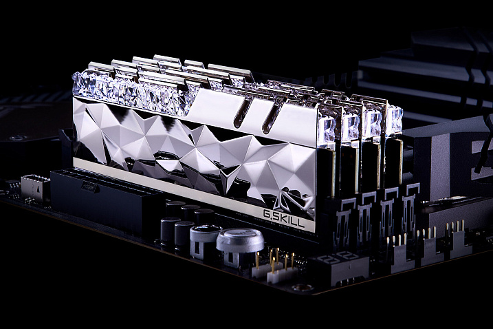 G.Skill представила наборы оперативной памяти Trident Z Royal Elite DDR4-3600/4000 со сверхнизкими задержками