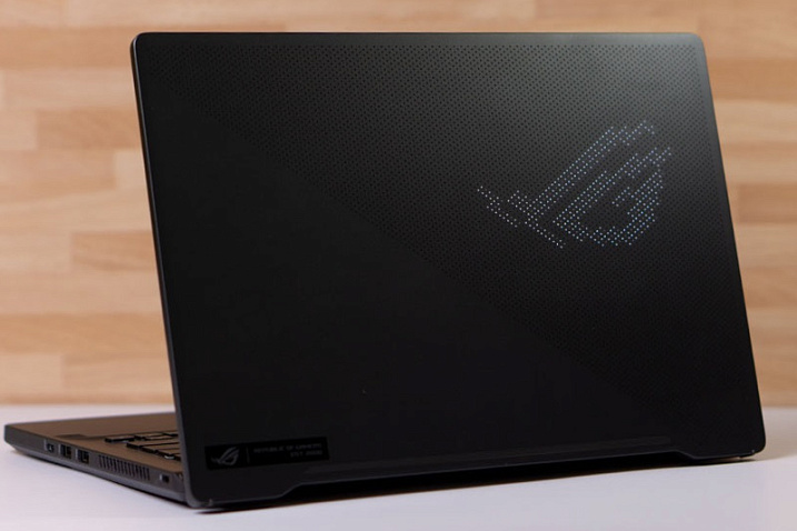 ASUS ROG Zephyrus G14 получит флагманский AMD Ryzen 9 8945HS