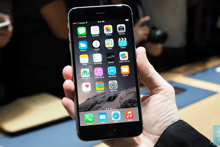 Продажи iPhone 6 и iPhone 6 Plus наконец стартовали на территории России