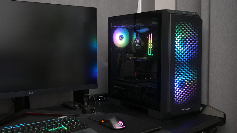 Обзор и тест корпуса Thermaltake View 300 MX