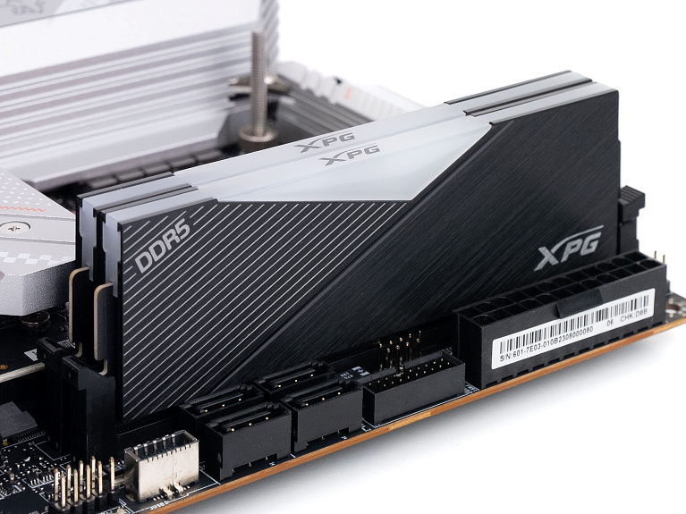 Обзор и тест комплекта оперативной памяти XPG Lancer RGB DDR5 7200 МГц 2x16 ГБ (AX5U7200C3416G)