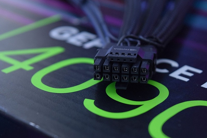 Слух: NVIDIA не обязует партнеров использовать 12VHPWR в GeForce RTX 4070